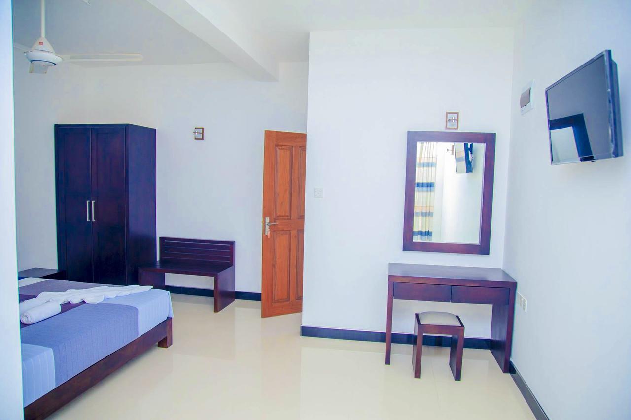 Hotel Ruki Sea Reach Kudapaduwa Zewnętrze zdjęcie